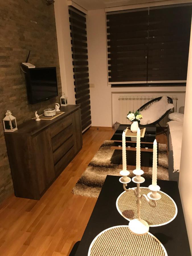 Apartment D&s